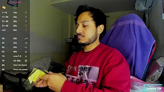 fuckkboy101 online show from January 15, 2025, 4:32 pm