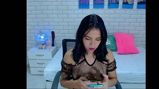 Snapshot of ANABELLASS chatting on November 1, 2025, 8:44 pm ANABELLASS online show from November 1, 2025, 8:44 pm