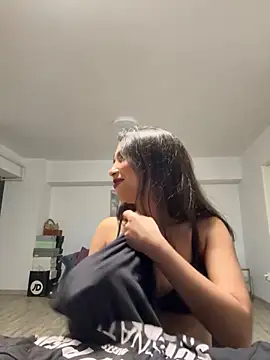 Snapshot of miaceleste chatting on October 3, 2025, 4:48 pm miaceleste online show from October 3, 2025, 4:48 pm