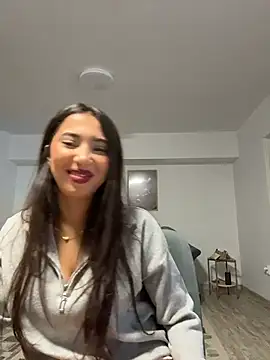 miaceleste online show from November 19, 2025, 4:18 pm