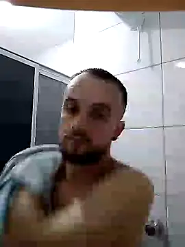 Snapshot of felipe6995 chatting on January 23, 2025, 12:04 am felipe6995 online show from January 23, 2025, 12:04 am