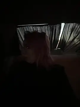 Mia-Fuchs online show from January 12, 2025, 3:25 pm