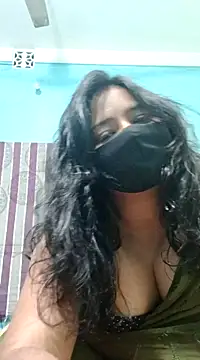 Snapshot of _MilkyBar chatting on February 15, 2025, 8:22 pm MilkyBar online show from February 15, 2025, 8:22 pm