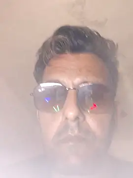 MAGNETICDADDY8 online show from October 25, 2025, 12:29 am