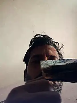 MAGNETICDADDY8 online show from November 24, 2025, 7:08 am