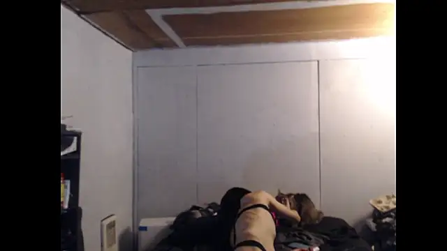 Snapshot of SadCatDaddy chatting on February 25, 2025, 2:33 pm SadCatDaddy online show from February 25, 2025, 2:33 pm