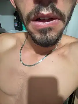 Snapshot of yanlizkurt01 chatting on August 5, 2026, 9:50 pm yanlizkurt01 online show from August 5, 2026, 9:50 pm