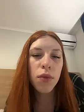 Snapshot of Mikka_Blush chatting on June 15, 2026, 9:39 pm Mikka Blush online show from June 15, 2026, 9:39 pm