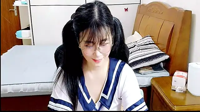 Strawberry baby online show from October 14, 2025, 4:35 am