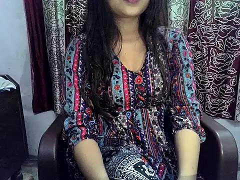 SIYA MAVI online show from December 18, 2025, 4:18 am