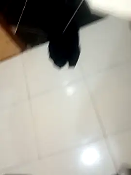 rodrig2107 online show from April 24, 2026, 7:49 pm