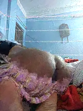 Snapshot of 124pakhi chatting on December 5, 2025, 7:43 pm 124pakhi online show from December 5, 2025, 7:43 pm