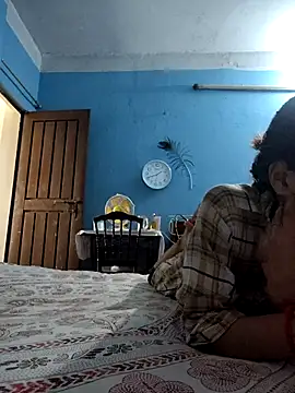 Snapshot of 124pakhi chatting on April 7, 2026, 7:42 am 124pakhi online show from April 7, 2026, 7:42 am