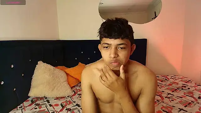 twinkmilk  online show from January 14, 2025, 11:53 am