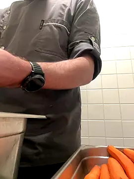 Pierre22000 online show from October 24, 2025, 5:04 am