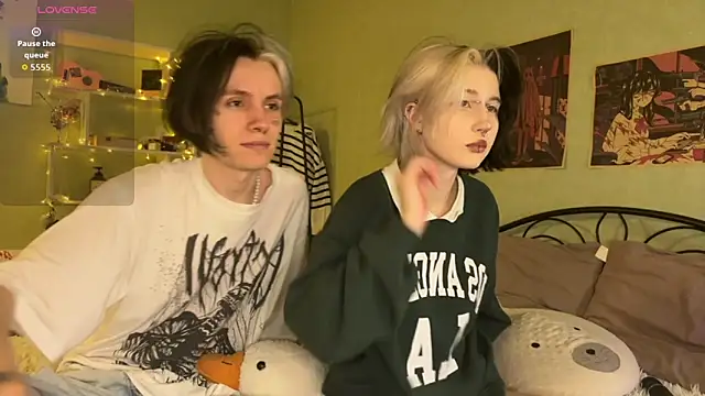 VeryRare TwinS online show from October 4, 2025, 9:57 pm