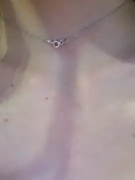 Snapshot of Maddy_Jones chatting on September 27, 2025, 12:59 am Maddy Jones online show from September 27, 2025, 12:59 am