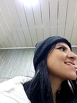 Snapshot of Anniee_x chatting on March 5, 2026, 12:23 pm Anniee x online show from March 5, 2026, 12:23 pm