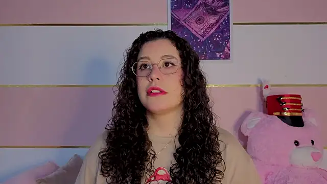 Snapshot of Charlotte__Miller chatting on February 3, 2026, 11:37 am Charlotte Miller online show from February 3, 2026, 11:37 am