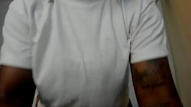 ebony cutte online show from October 17, 2025, 7:05 pm