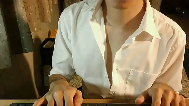 KYU890428 online show from September 9, 2025, 5:34 pm