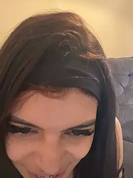 LawrencyLarry online show from January 19, 2025, 7:37 pm