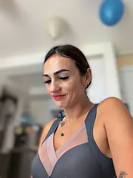 Samantha bigboobs online show from March 1, 2026, 4:09 pm