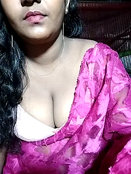 Snapshot of YERY_HOT chatting on February 15, 2025, 8:43 pm YERY HOT online show from February 15, 2025, 8:43 pm