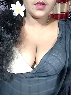 Snapshot of YERY_HOT chatting on October 4, 2025, 6:06 pm YERY HOT online show from October 4, 2025, 6:06 pm