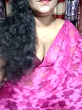 Snapshot of YERY_HOT chatting on October 24, 2025, 5:09 pm YERY HOT online show from October 24, 2025, 5:09 pm