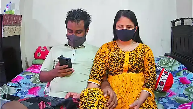 Hot Nila online show from December 14, 2025, 3:23 am