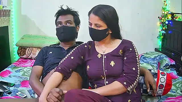 Hot Nila online show from February 25, 2026, 3:27 am