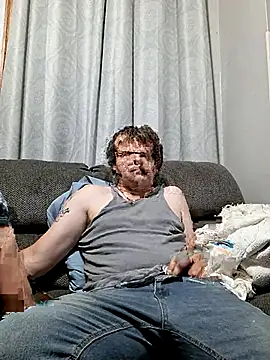 Snapshot of douchydan42 chatting on May 11, 2026, 5:02 am douchydan42 online show from May 11, 2026, 5:02 am