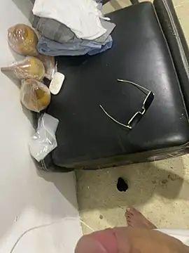 elflalope online show from February 24, 2025, 7:22 am