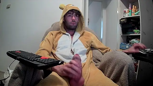 onesieboyx online show from December 19, 2025, 9:49 am