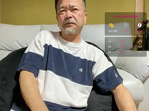 Snapshot of Ryo-j chatting on April 25, 2026, 1:36 pm Ryo-j online show from April 25, 2026, 1:36 pm