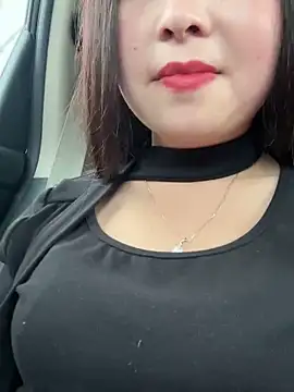 Snapshot of SSSniang- chatting on February 1, 2025, 5:49 am SSSniang- online show from February 1, 2025, 5:49 am