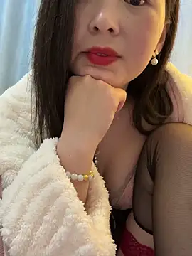 Snapshot of SSSniang- chatting on February 14, 2025, 4:37 am SSSniang- online show from February 14, 2025, 4:37 am