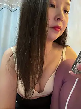 Snapshot of SSSniang- chatting on February 20, 2025, 12:15 pm SSSniang- online show from February 20, 2025, 12:15 pm