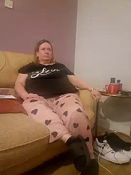 Snapshot of curvy_girl71 chatting on January 15, 2025, 6:40 pm curvy girl71 online show from January 15, 2025, 6:40 pm