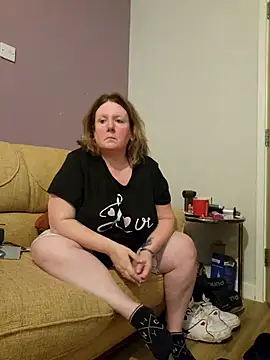 Snapshot of curvy_girl71 chatting on March 8, 2025, 7:20 pm curvy girl71 online show from March 8, 2025, 7:20 pm