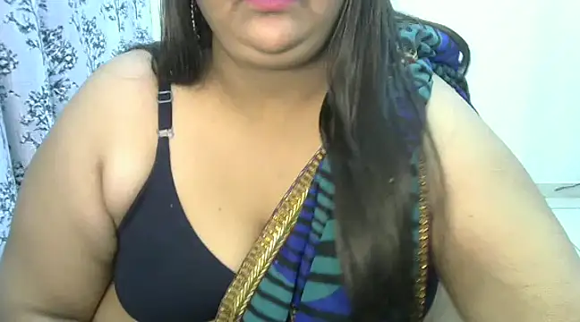 Snapshot of Jenny_lovee chatting on February 12, 2025, 3:27 pm Jenny lovee online show from February 12, 2025, 3:27 pm