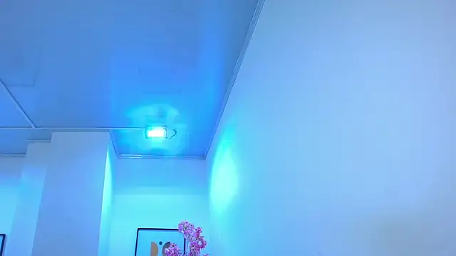 Arianna sweeet online show from April 18, 2026, 3:43 am