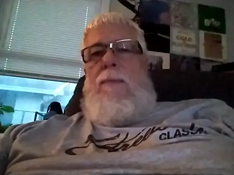 Snapshot of Futura_intx chatting on September 14, 2025, 12:21 am Futura intx online show from September 14, 2025, 12:21 am