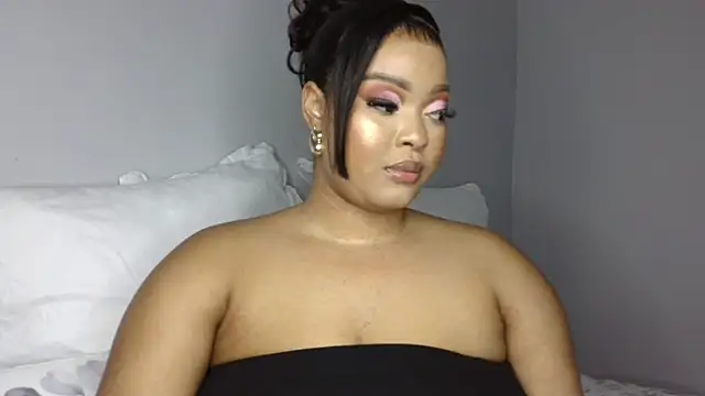 sexytinashe21 online show from September 19, 2025, 10:21 pm