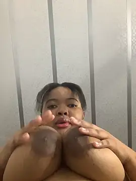 sexytinashe21 online show from November 11, 2025, 9:04 pm