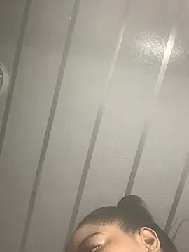 sexytinashe21 online show from February 27, 2026, 7:36 pm