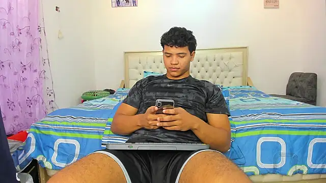 Jeens Rodrick online show from February 2, 2025, 7:35 pm