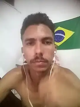 MagrinhoSaradoo online show from February 19, 2025, 12:11 pm