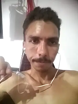 MagrinhoSaradoo online show from February 23, 2025, 3:13 am